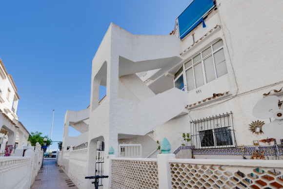 Resale - Bungalow - Torrevieja - playa de los naufragos