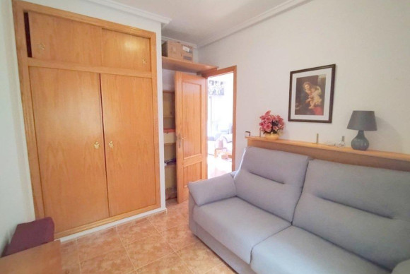 Reventa - Apartamento / piso - Torrevieja - Estacion de autobuses