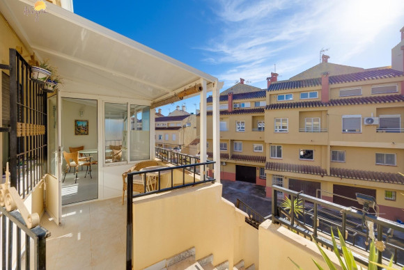 Resale - Apartment  - Torrevieja - La veleta