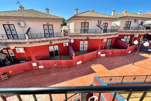 Resale - Townhouse - Torrevieja - Aguas Nuevas