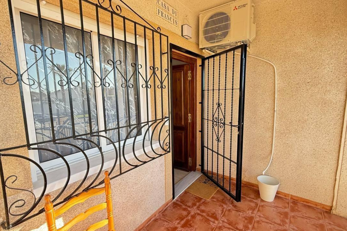 Reventa - Apartamento / piso - Torrevieja - Aguas Nuevas