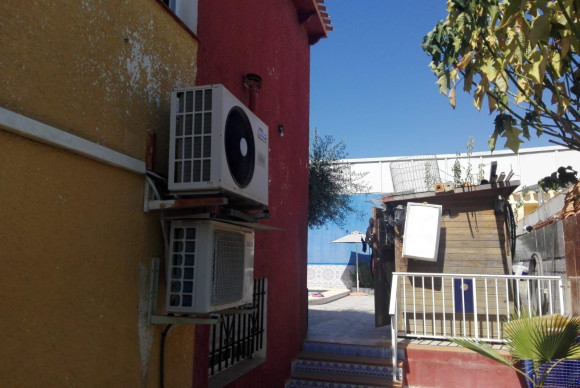 Resale - House - Orihuela Costa - Punta Prima