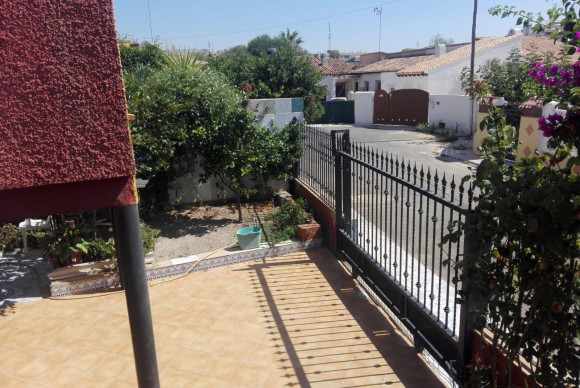 Resale - House - Orihuela Costa - Punta Prima