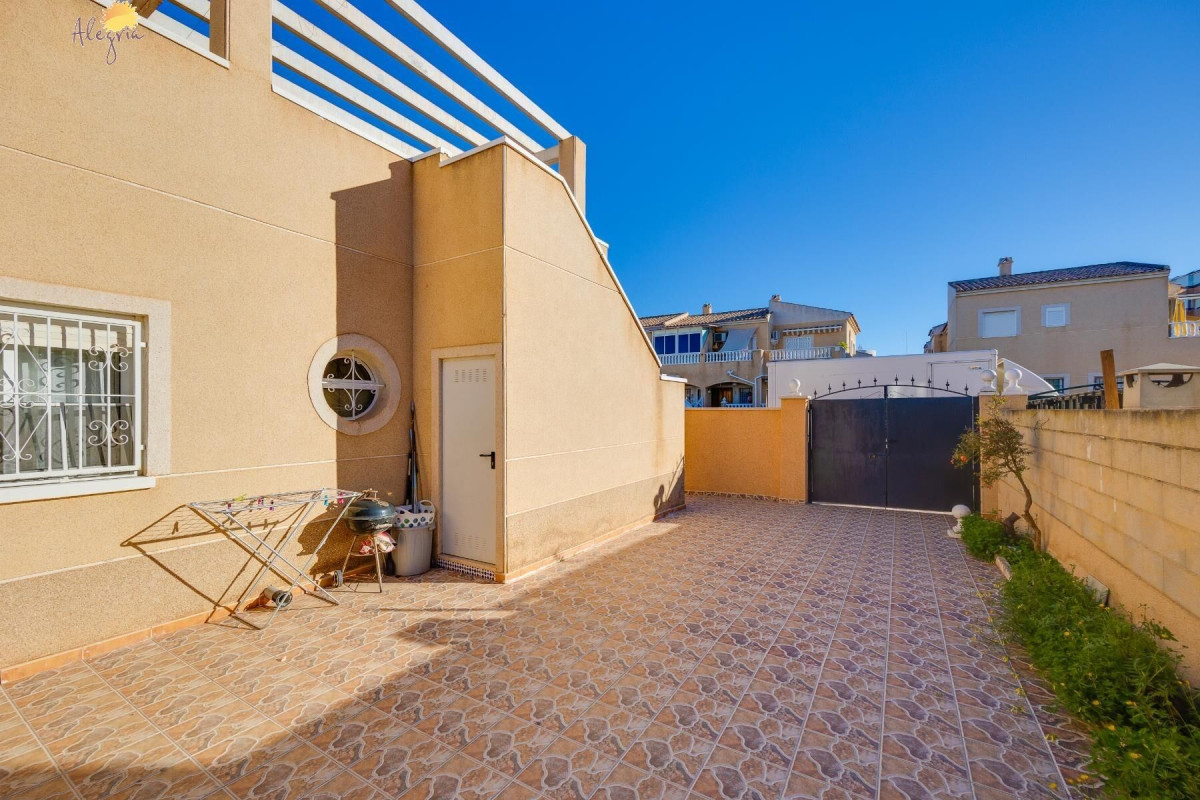 Resale - Townhouse - Torrevieja - Parque de Las Naciones