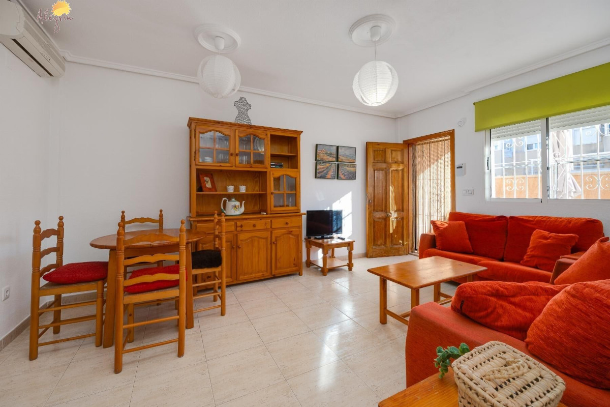 Resale - Townhouse - Torrevieja - Parque de Las Naciones