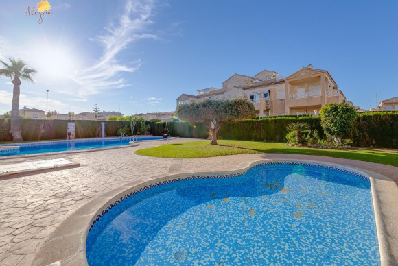 Resale - Townhouse - Torrevieja - Parque de Las Naciones