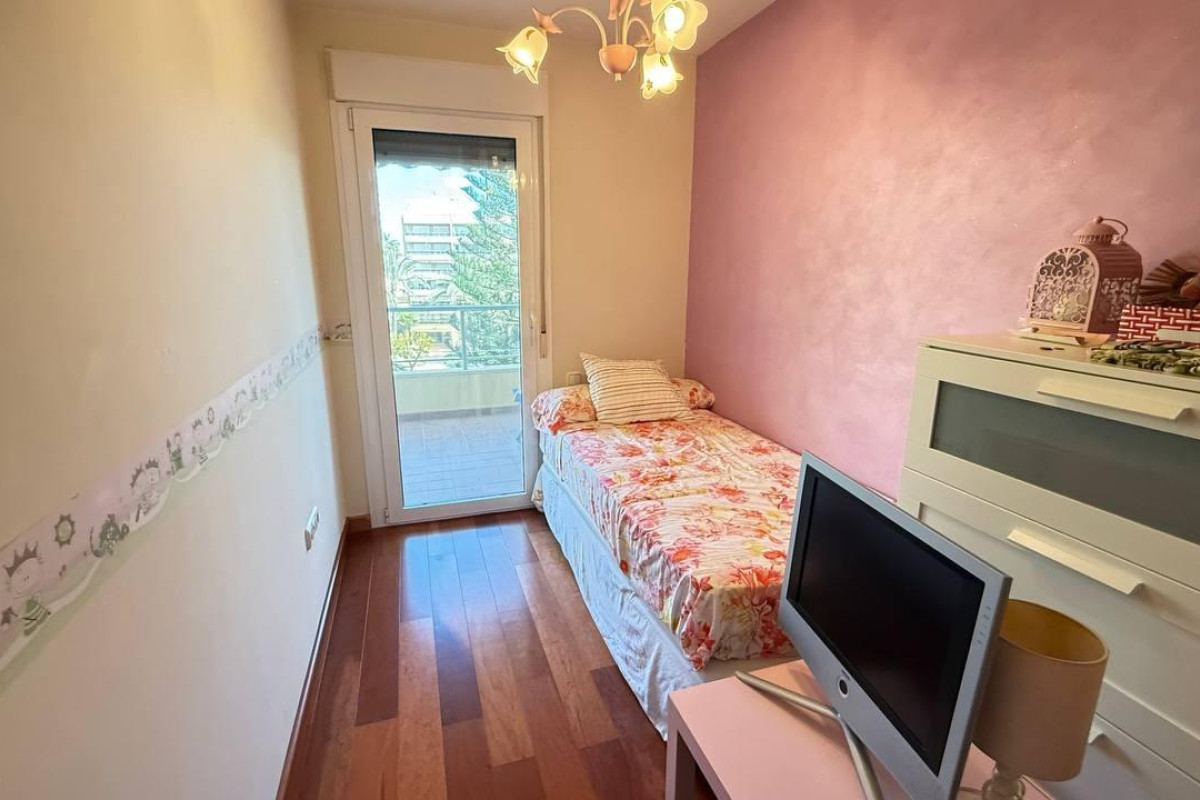 Reventa - Apartamento / piso - Torrevieja - Los Frutales