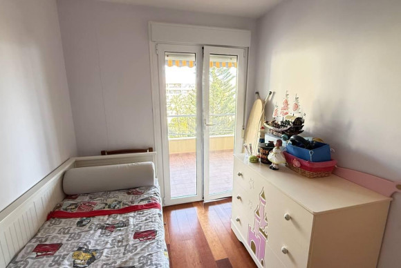 Reventa - Apartamento / piso - Torrevieja - Los Frutales