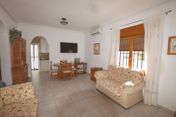 Resale - Semi Detached Villa - Ciudad Quesada - Pueblo Bravo