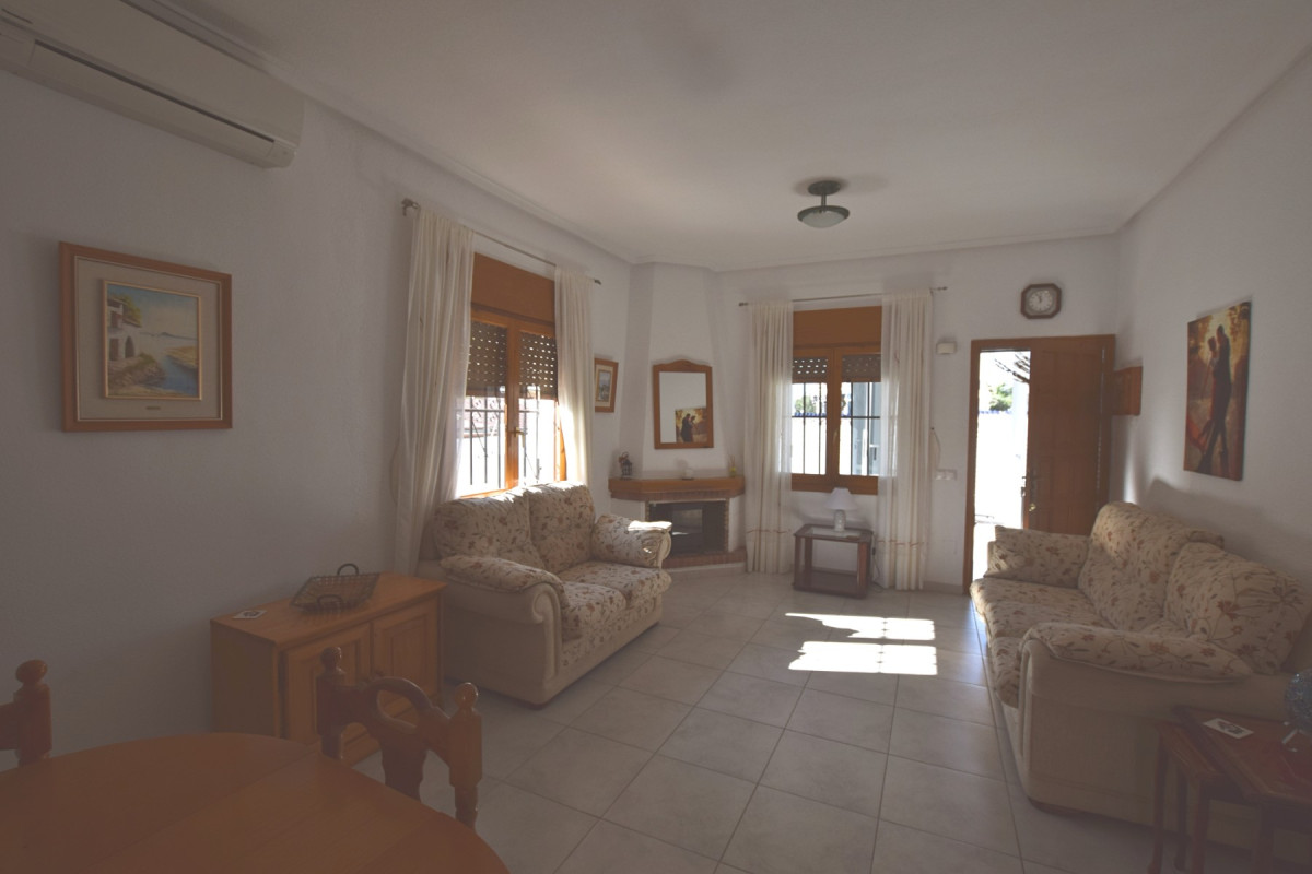 Resale - Semi Detached Villa - Ciudad Quesada - Pueblo Bravo