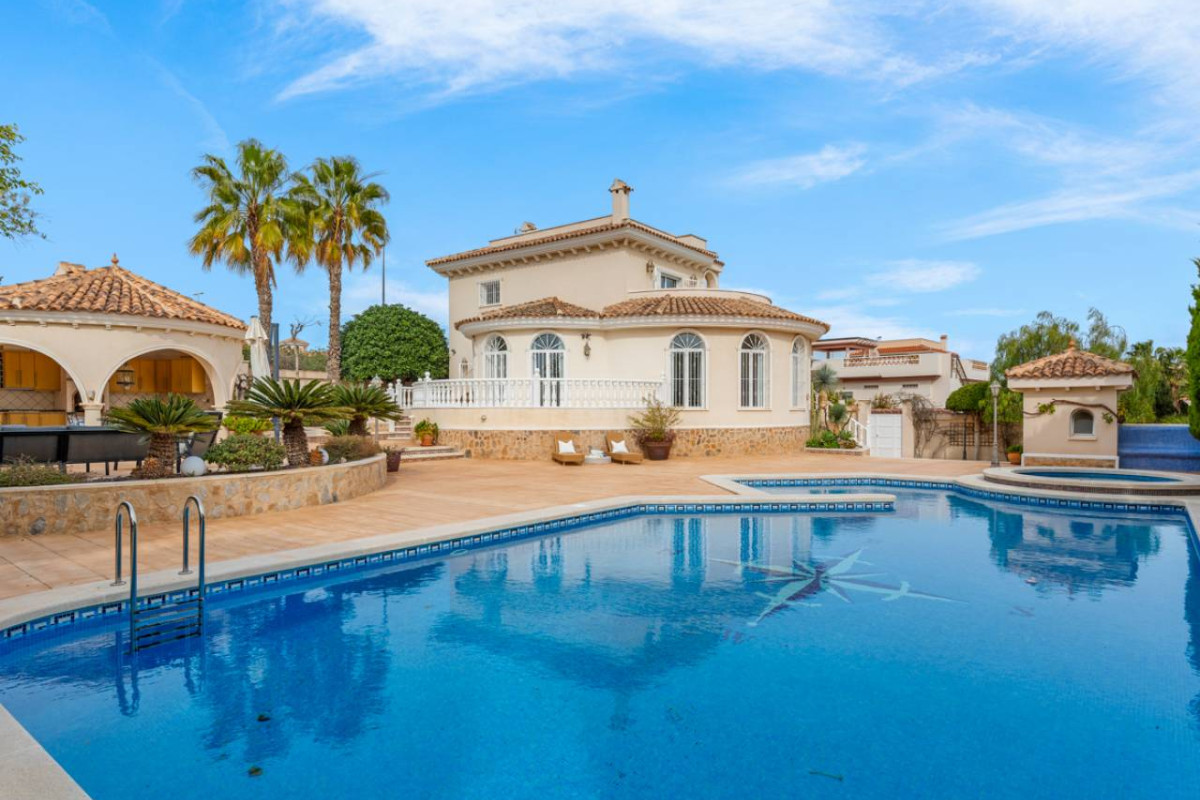 Revente - Villa - Ciudad Quesada
