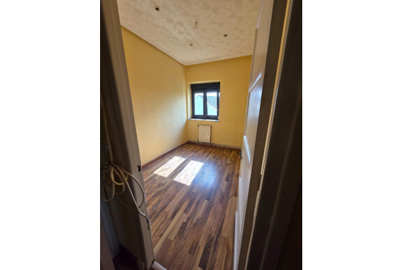 Resale - Apartment  - Gozon - Área de Gozon