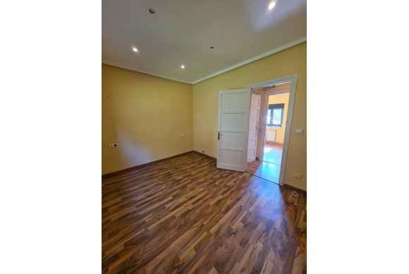 Resale - Apartment  - Gozon - Área de Gozon