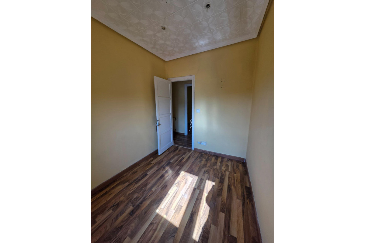 Resale - Apartment  - Gozon - Área de Gozon
