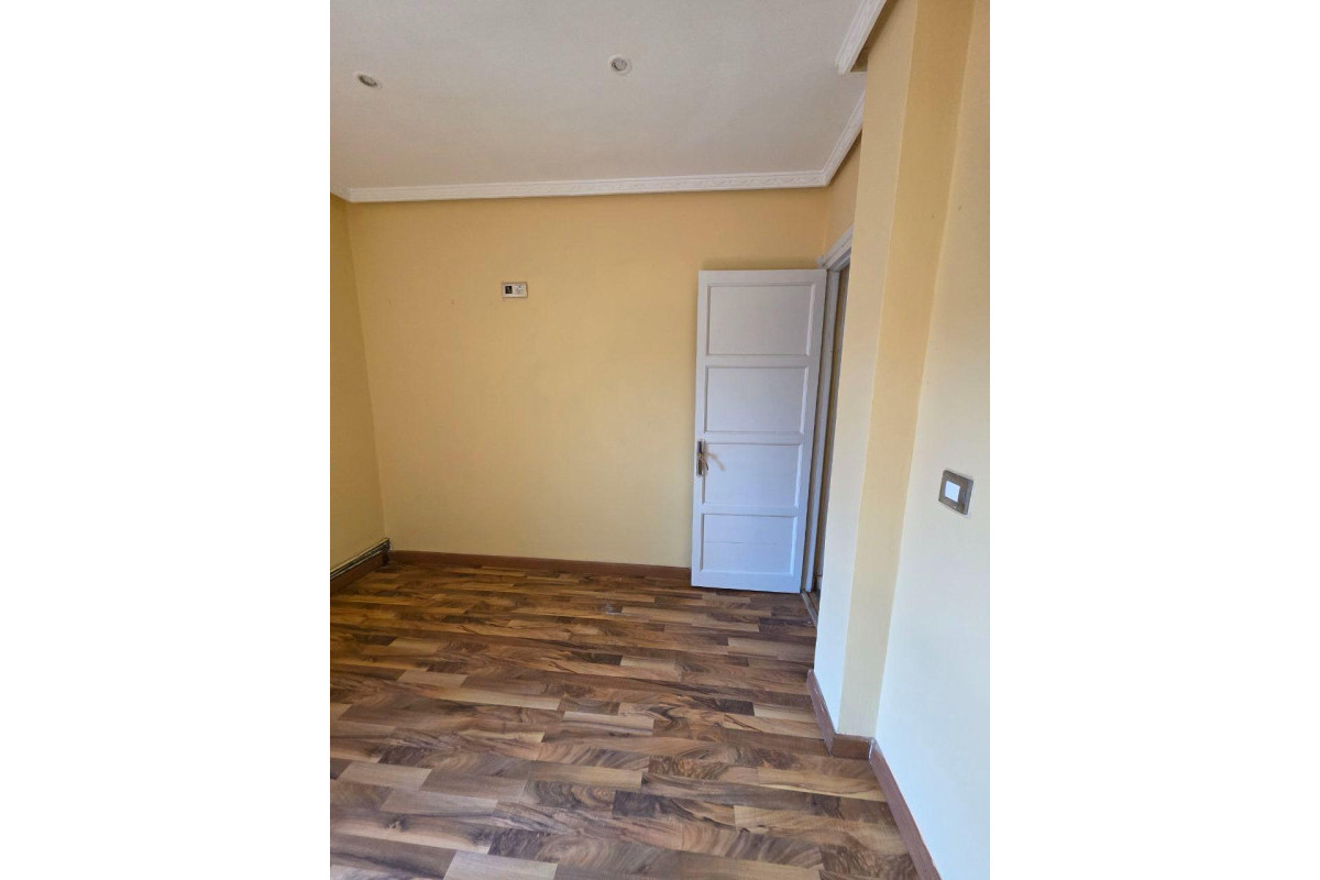 Resale - Apartment  - Gozon - Área de Gozon