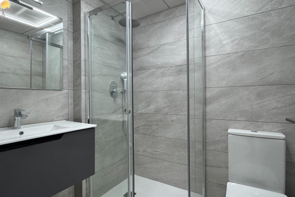 Herverkoop - Appartement  - Torrevieja - Paseo maritimo