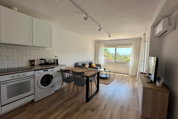 Resale - Apartment  - Villajoyosa - Poble Nou - Montiboli