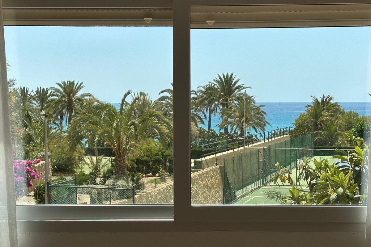 Resale - Apartment  - Villajoyosa - Poble Nou - Montiboli