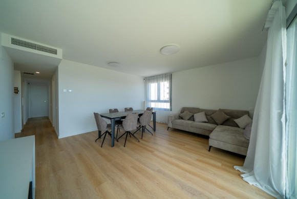 Resale - Apartment  - Alicante - Benalua
