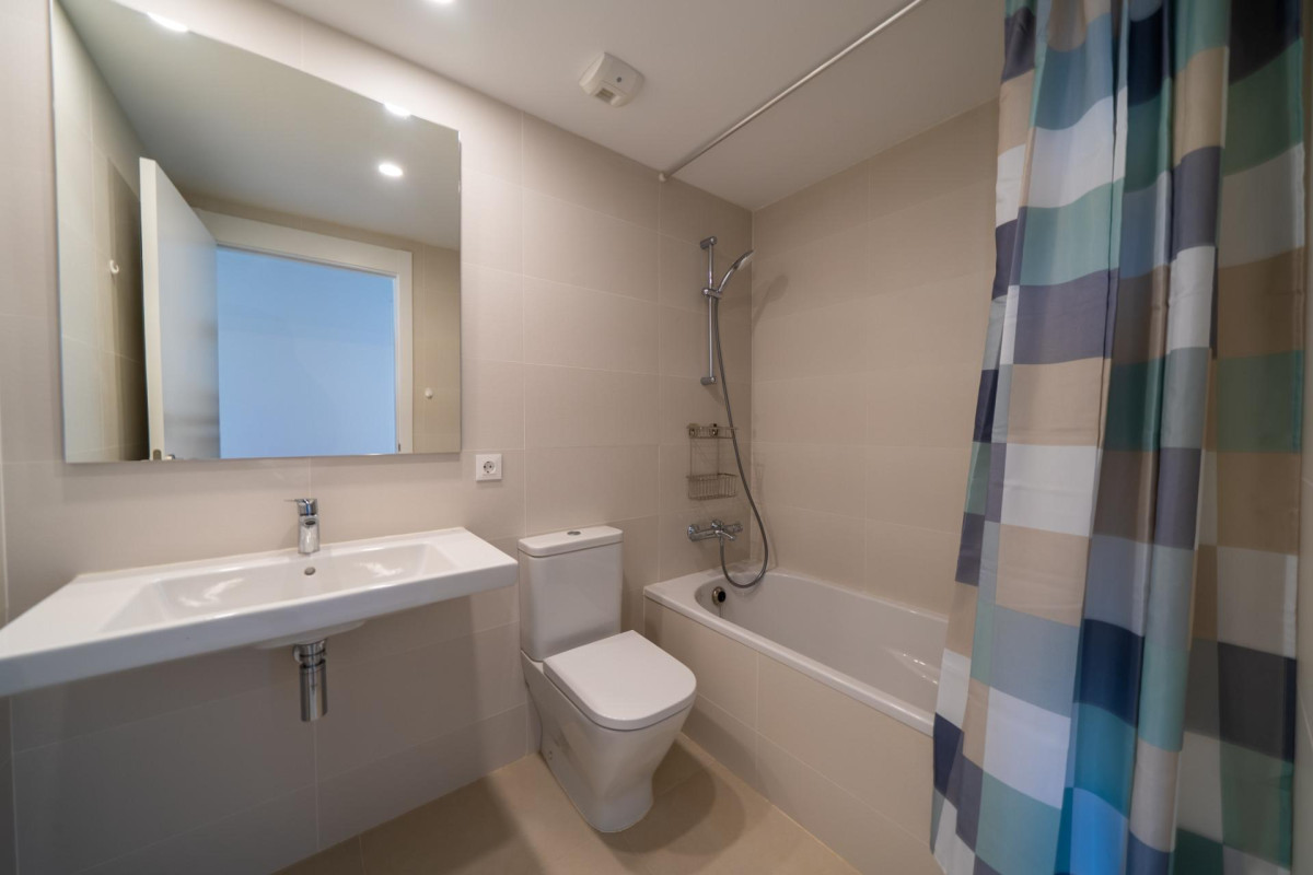 Resale - Apartment  - Alicante - Benalua