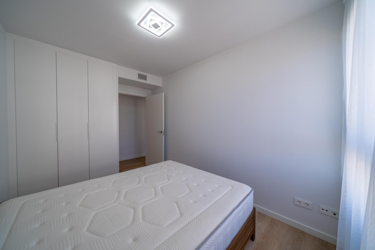 Resale - Apartment  - Alicante - Benalua