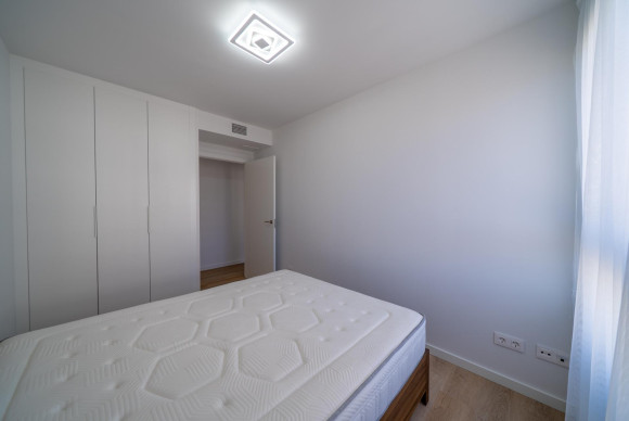 Resale - Apartment  - Alicante - Benalua