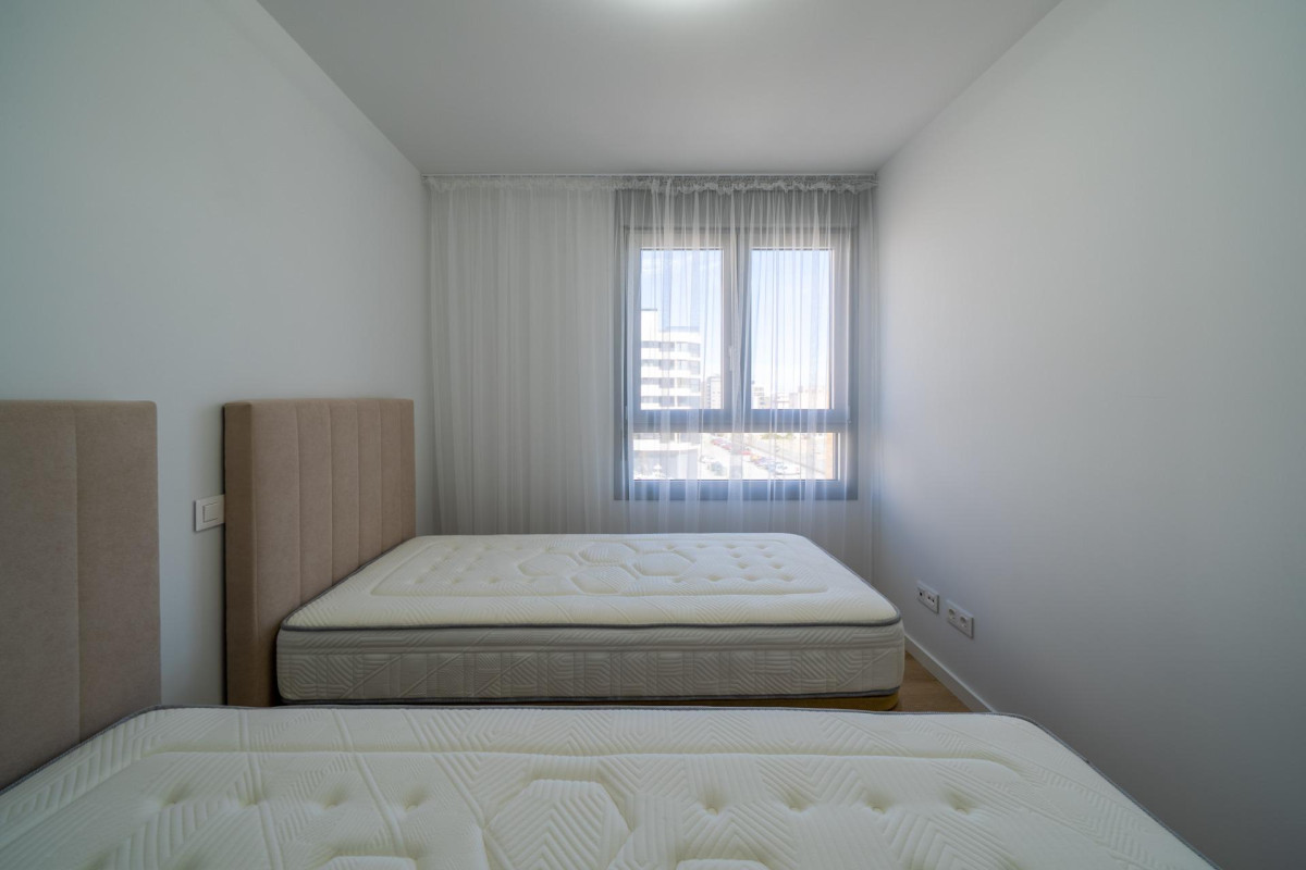 Resale - Apartment  - Alicante - Benalua