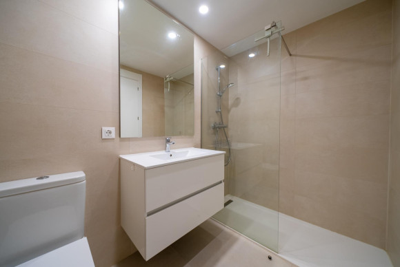 Resale - Apartment  - Alicante - Benalua