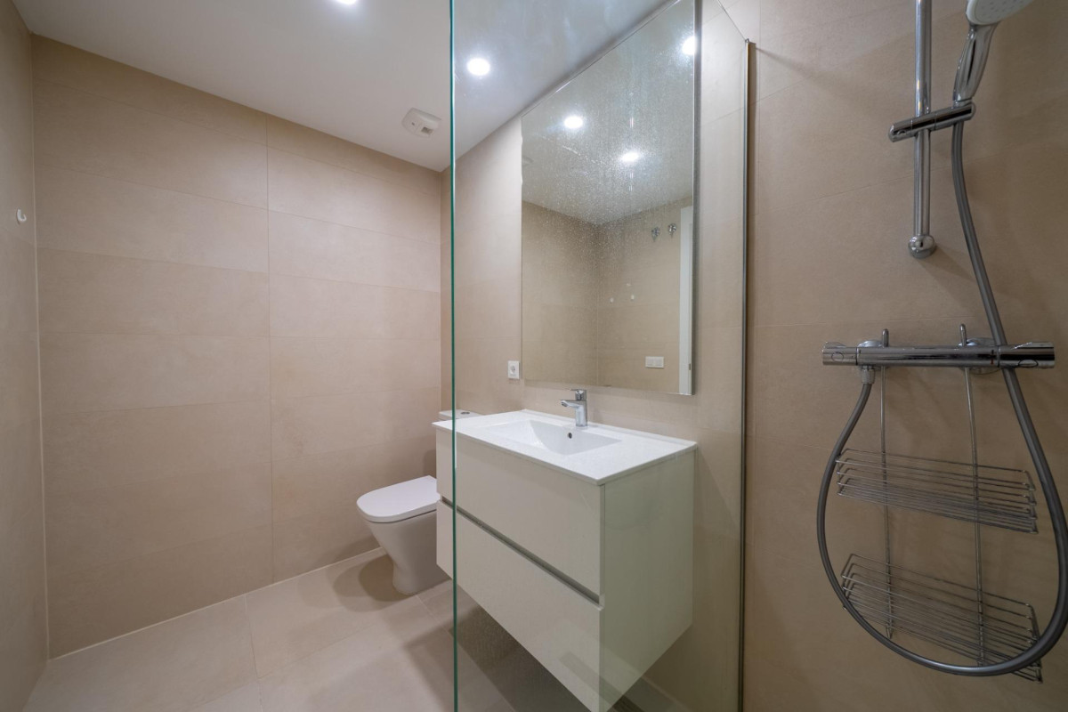 Resale - Apartment  - Alicante - Benalua