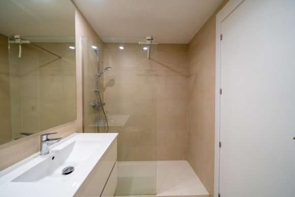 Resale - Apartment  - Alicante - Benalua