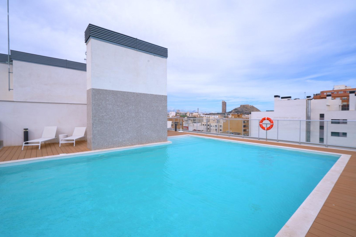 Resale - Apartment  - Alicante - Benalua