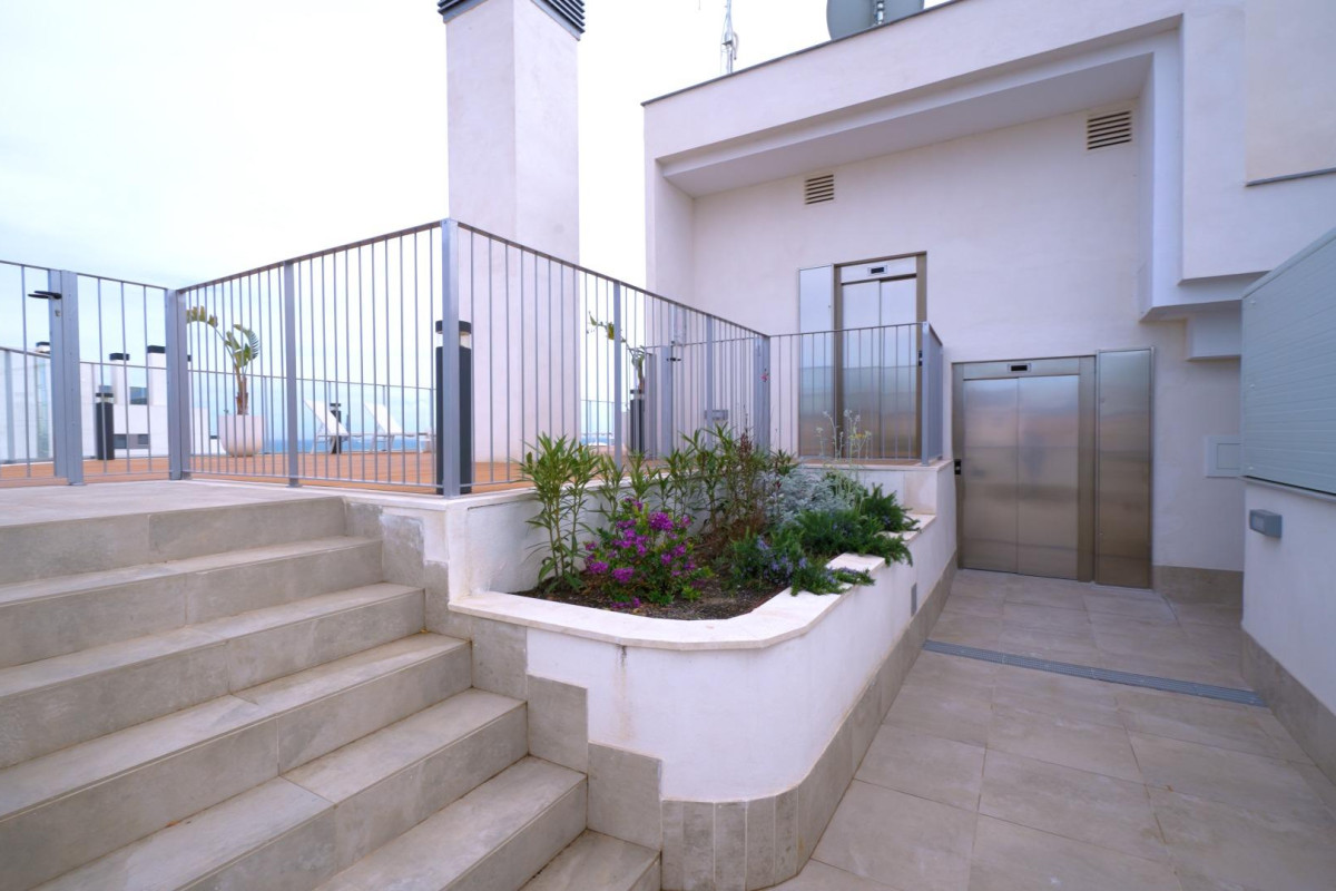 Resale - Apartment  - Alicante - Benalua