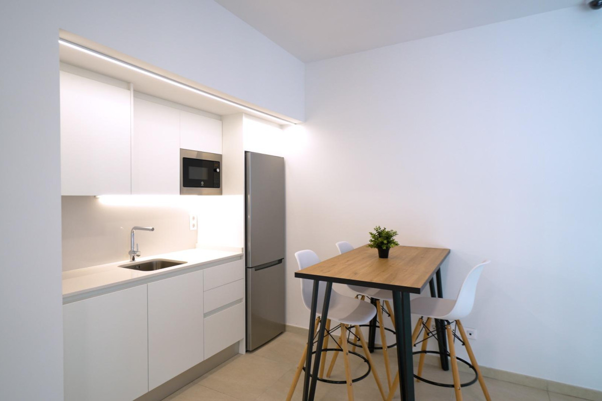 Resale - Apartment  - Alicante - Benalua