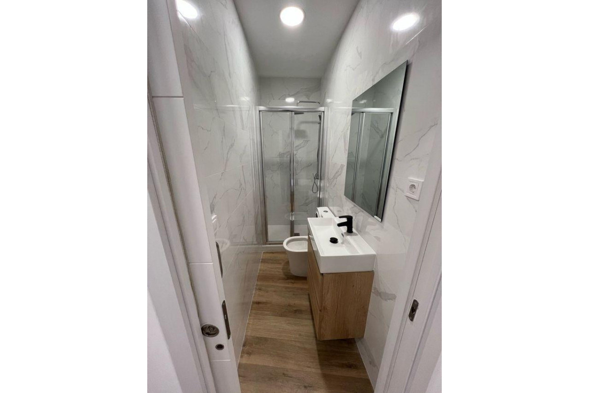 Herverkoop - Appartement  - Madrid - Berruguete