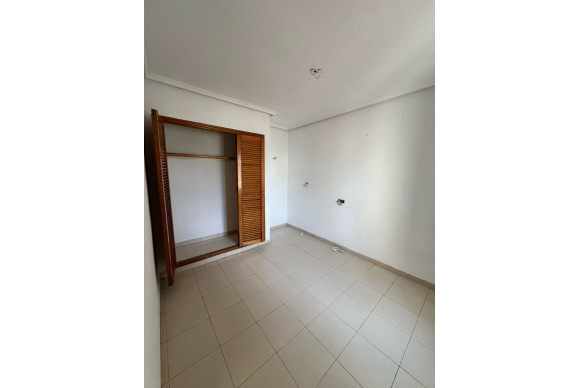 Resale - Townhouse - Torrevieja - Carrefour