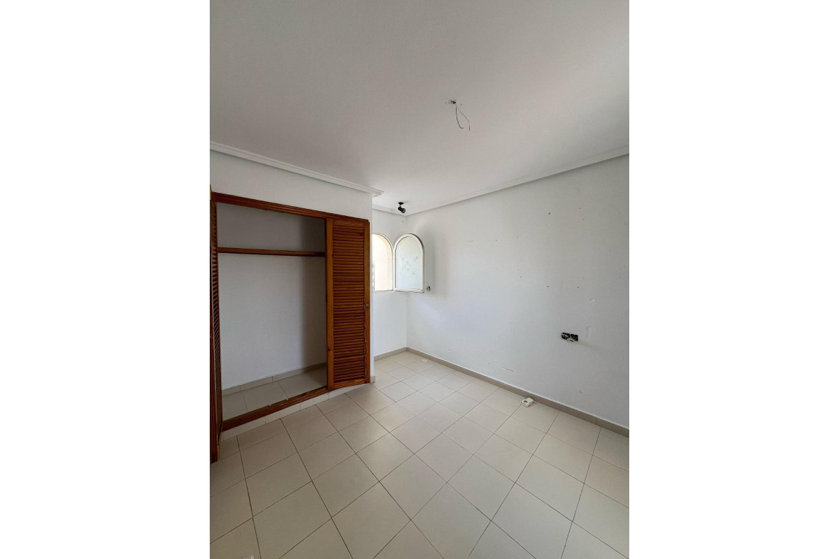 Resale - Townhouse - Torrevieja - Carrefour