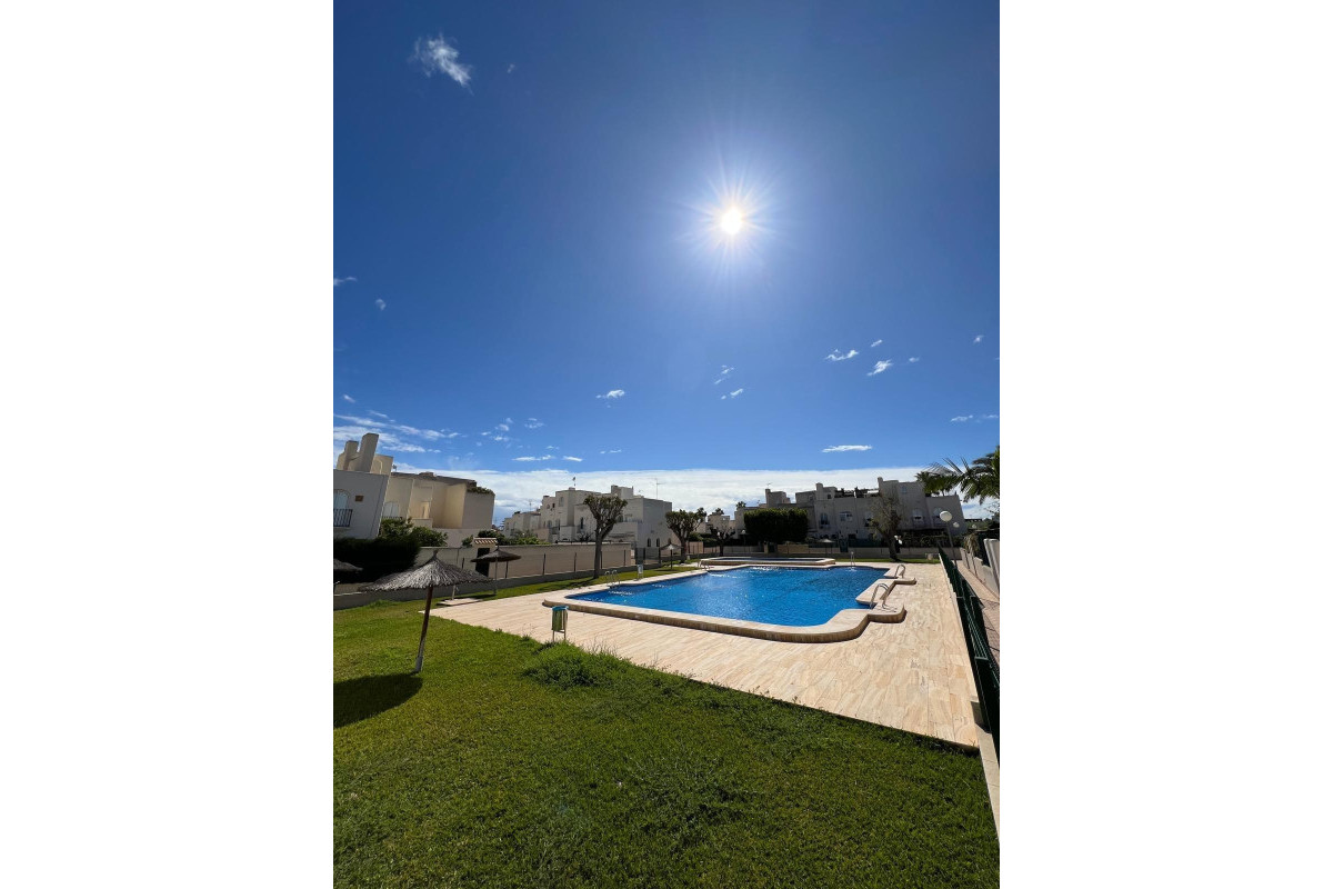 Resale - Townhouse - Torrevieja - Carrefour