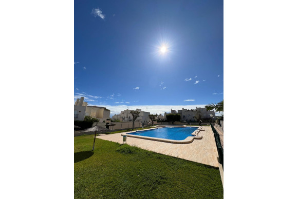 Resale - Townhouse - Torrevieja - Carrefour