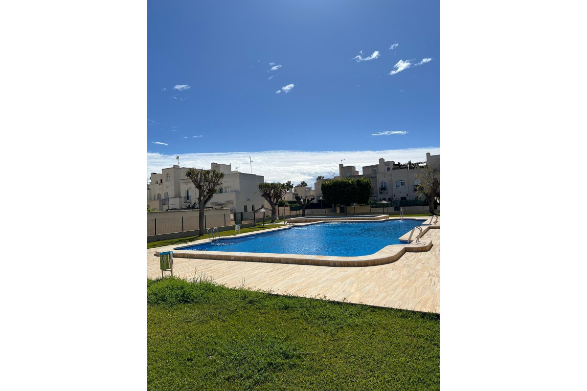 Resale - Townhouse - Torrevieja - Carrefour