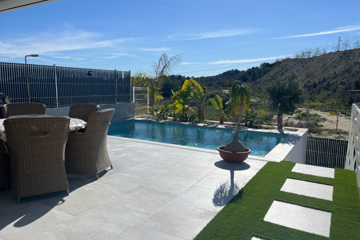Resale - Villa - San Miguel de Salinas - Costa blanca sur