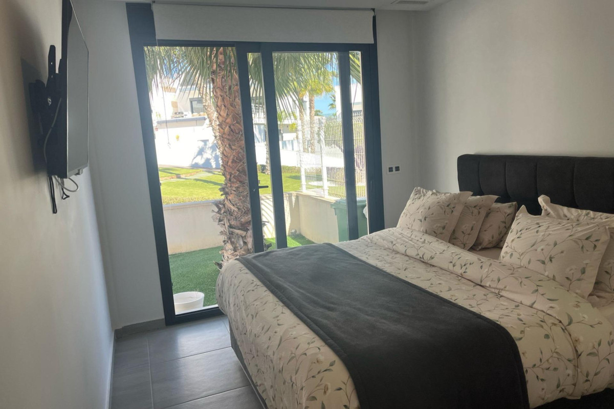 Resale - Villa - San Miguel de Salinas - Costa blanca sur
