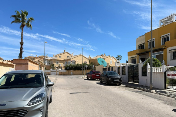 Revente - Terraced house - Orihuela Costa - La Florida