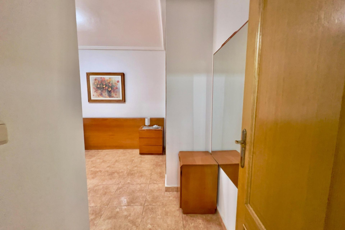 Resale - Apartment  - Torrevieja - Centro