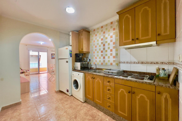 Resale - Apartment  - Torrevieja - Centro