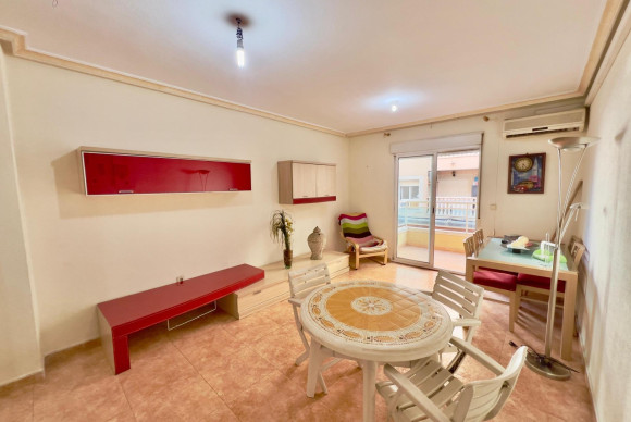 Resale - Apartment  - Torrevieja - Centro