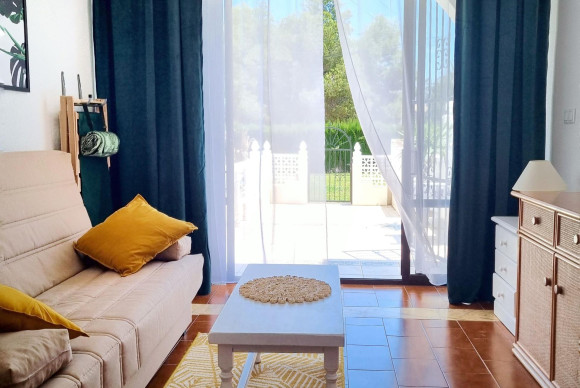 Resale - Bungalow - Torrevieja - Calas blanca