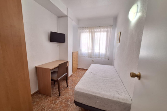 Resale - Apartment  - Torrevieja - Centro
