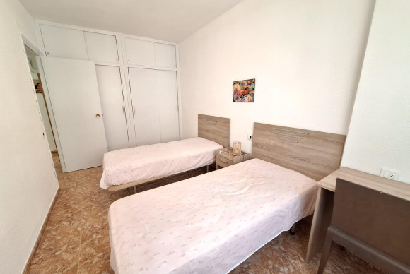 Resale - Apartment  - Torrevieja - Centro