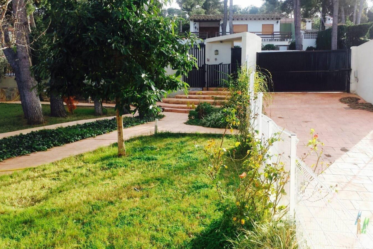 Resale - Villa - Picassent - Urbanizacion el pinar 3
