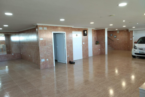 Resale - Villa - Picassent - Urbanizacion el pinar 3